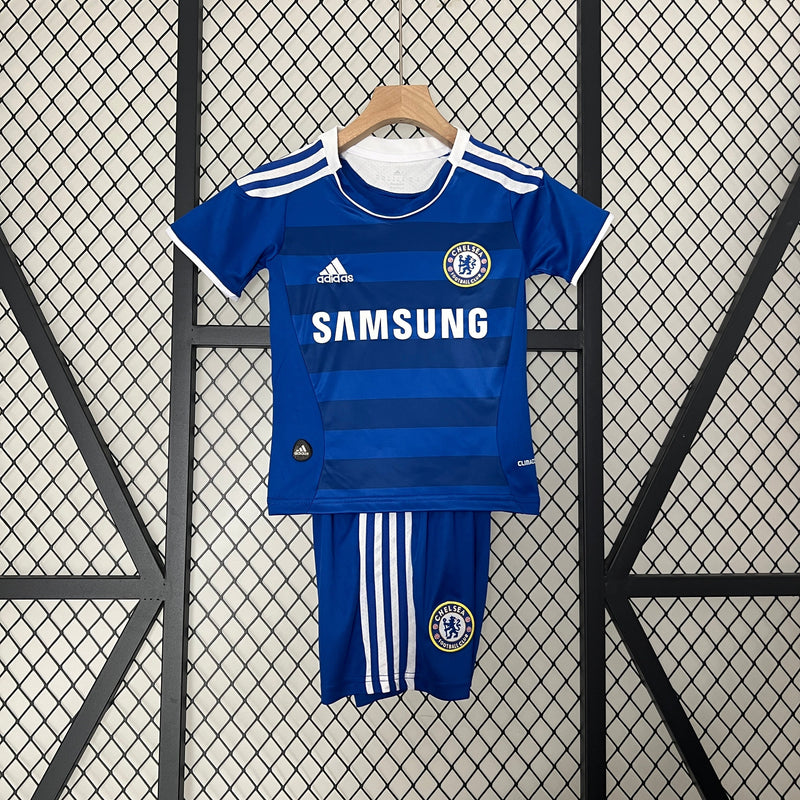 CHELSEA CHAMPHIONS LEAGUE I 2012 KIDS KIT (RETRO)